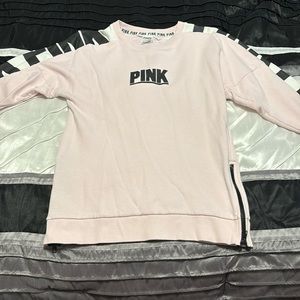 VS pink long sleeve light sweater
